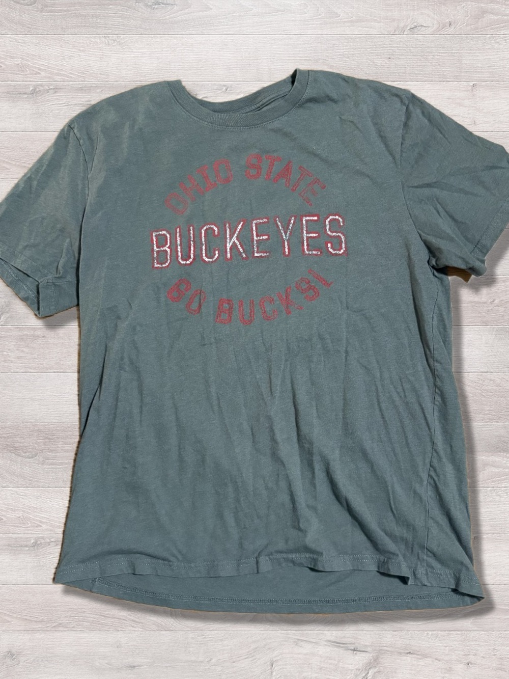 NCAA OSU Ohio State Buckeyes Gray Red Shirt Size XL Collegiate